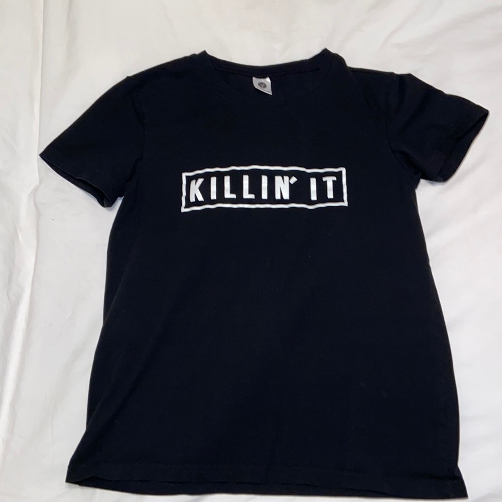 Black tee